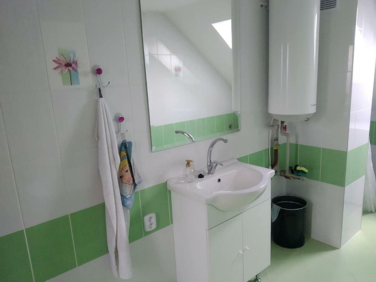 Apartman Gabika Na Zahori Apartment Malacky Bagian luar foto