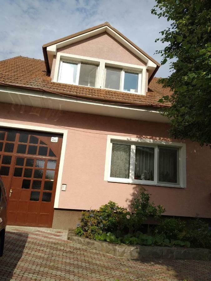 Apartman Gabika Na Zahori Apartment Malacky Bagian luar foto
